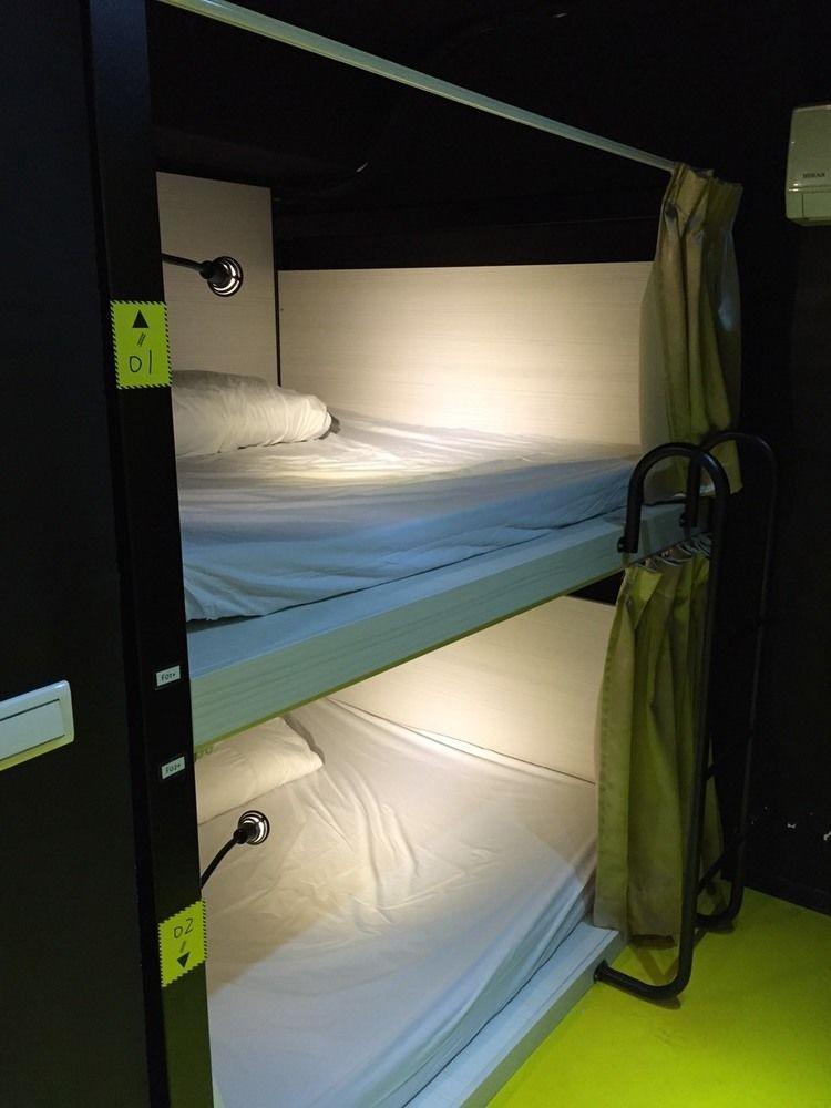 Here X There Hostel Taipei Main Station المظهر الخارجي الصورة